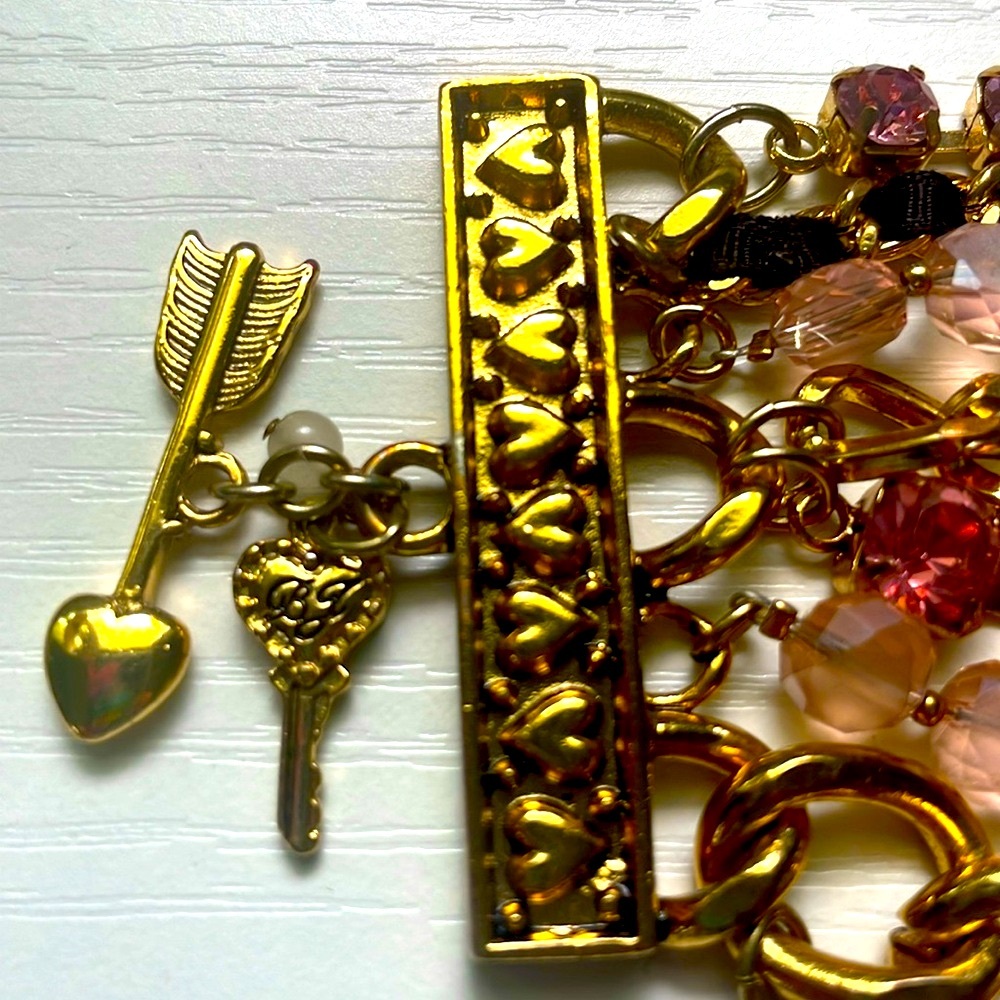 Betsey Johnson multi strand Pink Bracelet - Picture 5 of 6